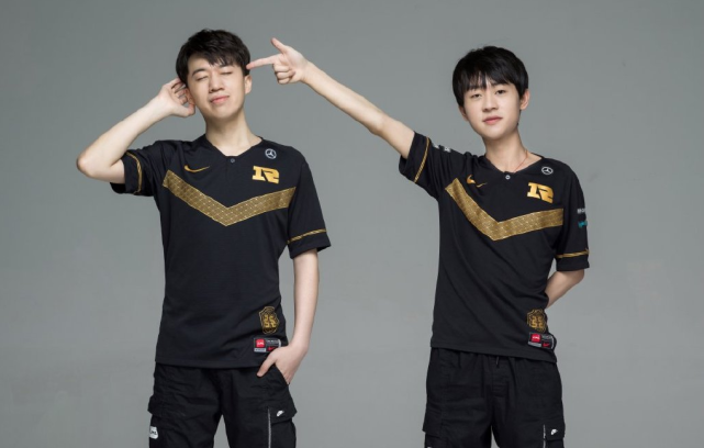 顶尖球员的 顶尖球员的